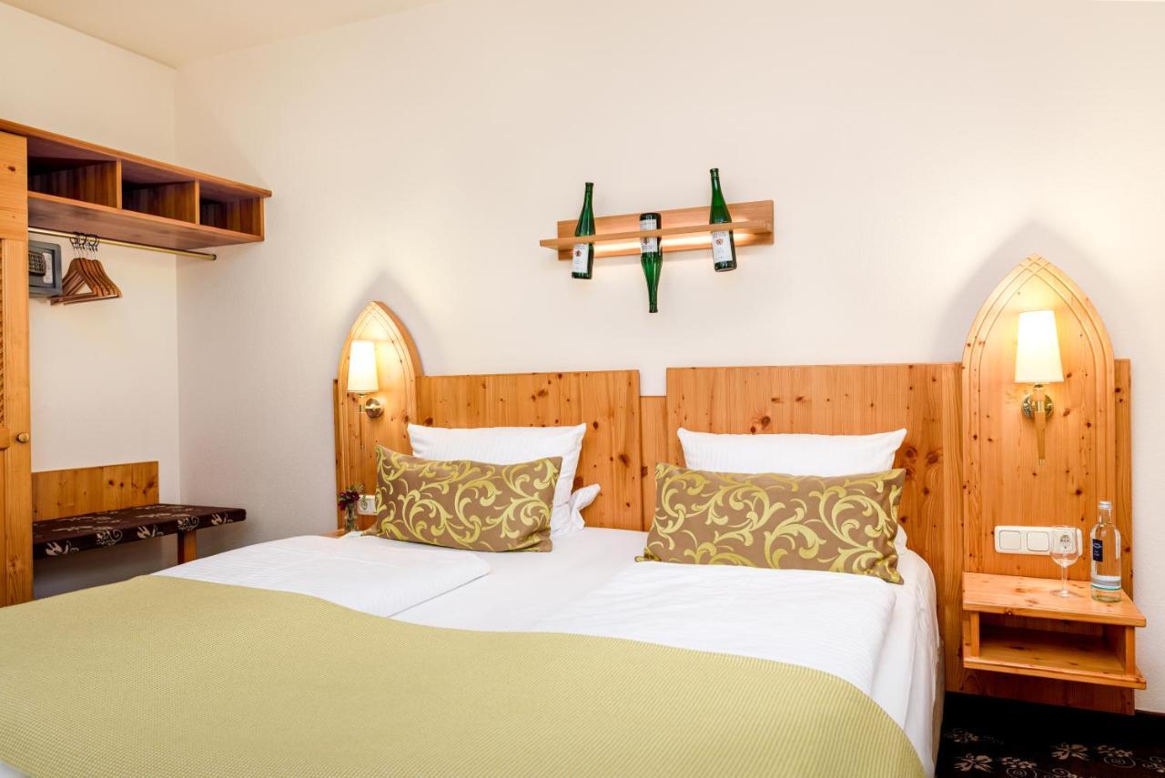 Akzent Waldhotel Rheingau Гайзенхайм Экстерьер фото