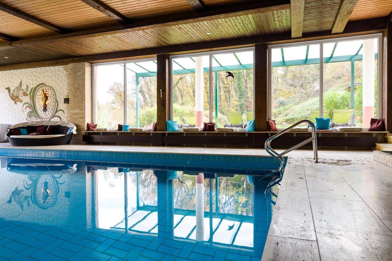 Akzent Waldhotel Rheingau Гайзенхайм Экстерьер фото