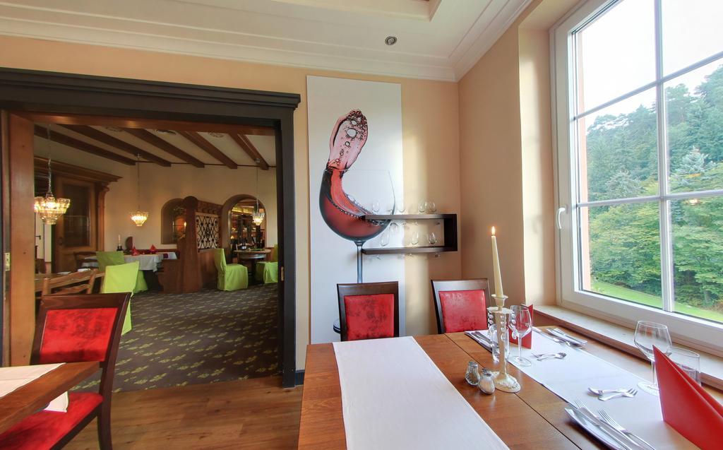 Akzent Waldhotel Rheingau Гайзенхайм Экстерьер фото