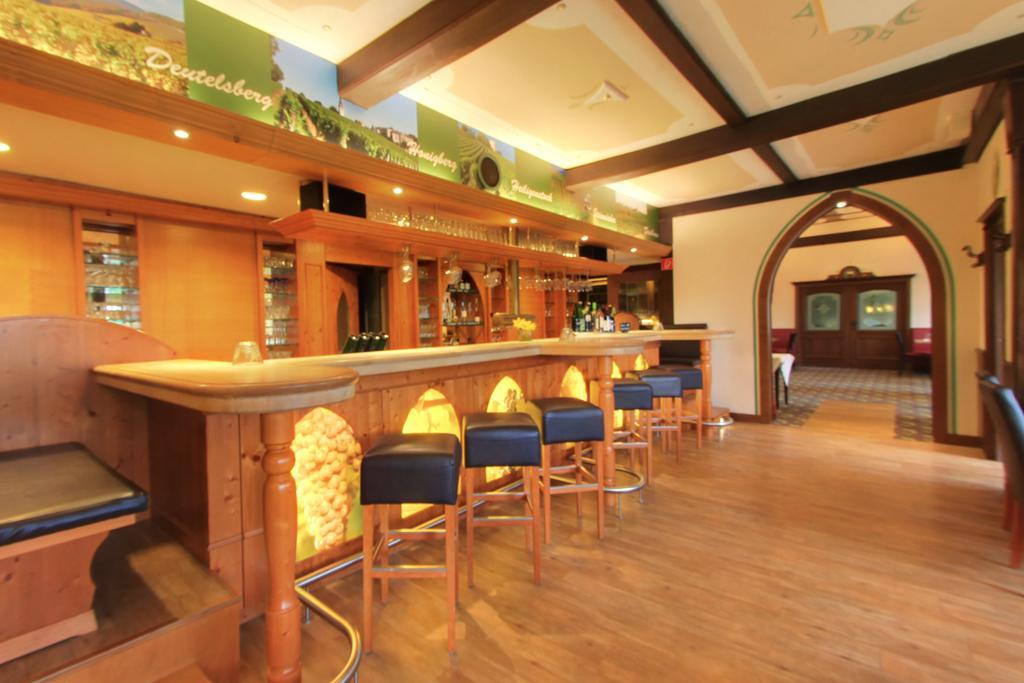 Akzent Waldhotel Rheingau Гайзенхайм Экстерьер фото
