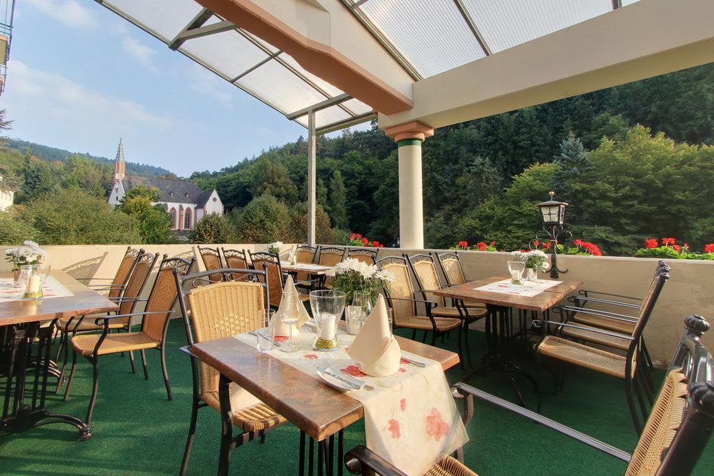 Akzent Waldhotel Rheingau Гайзенхайм Экстерьер фото