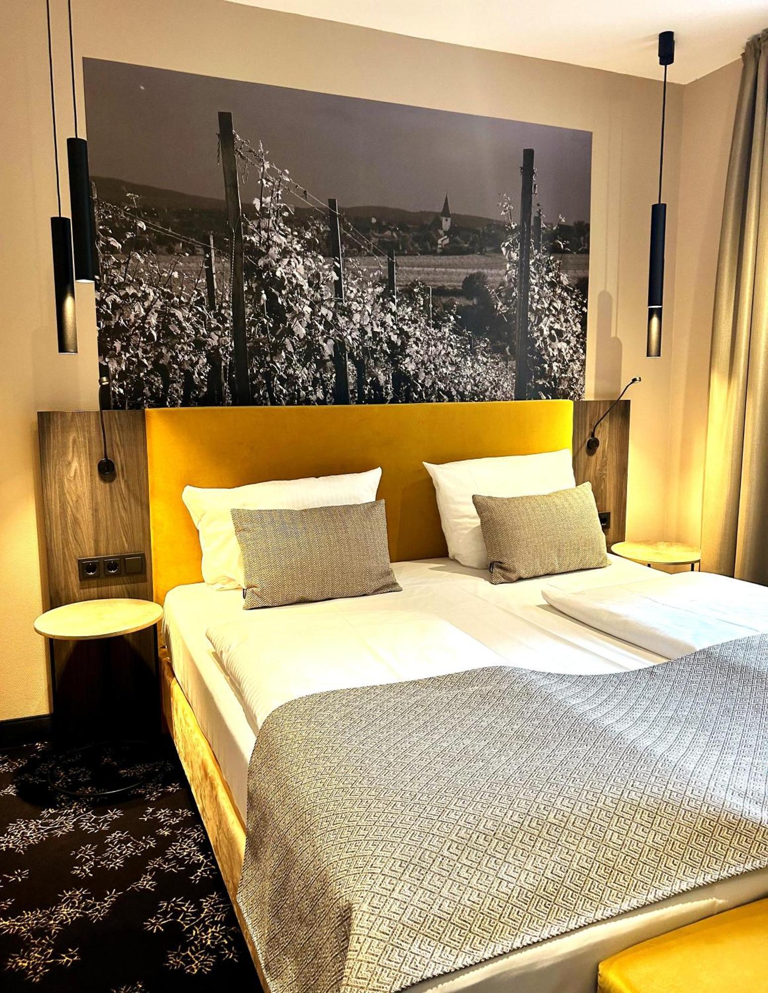 Akzent Waldhotel Rheingau Гайзенхайм Экстерьер фото