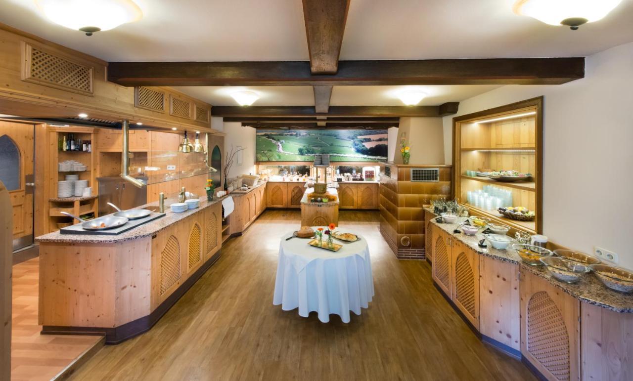 Akzent Waldhotel Rheingau Гайзенхайм Экстерьер фото